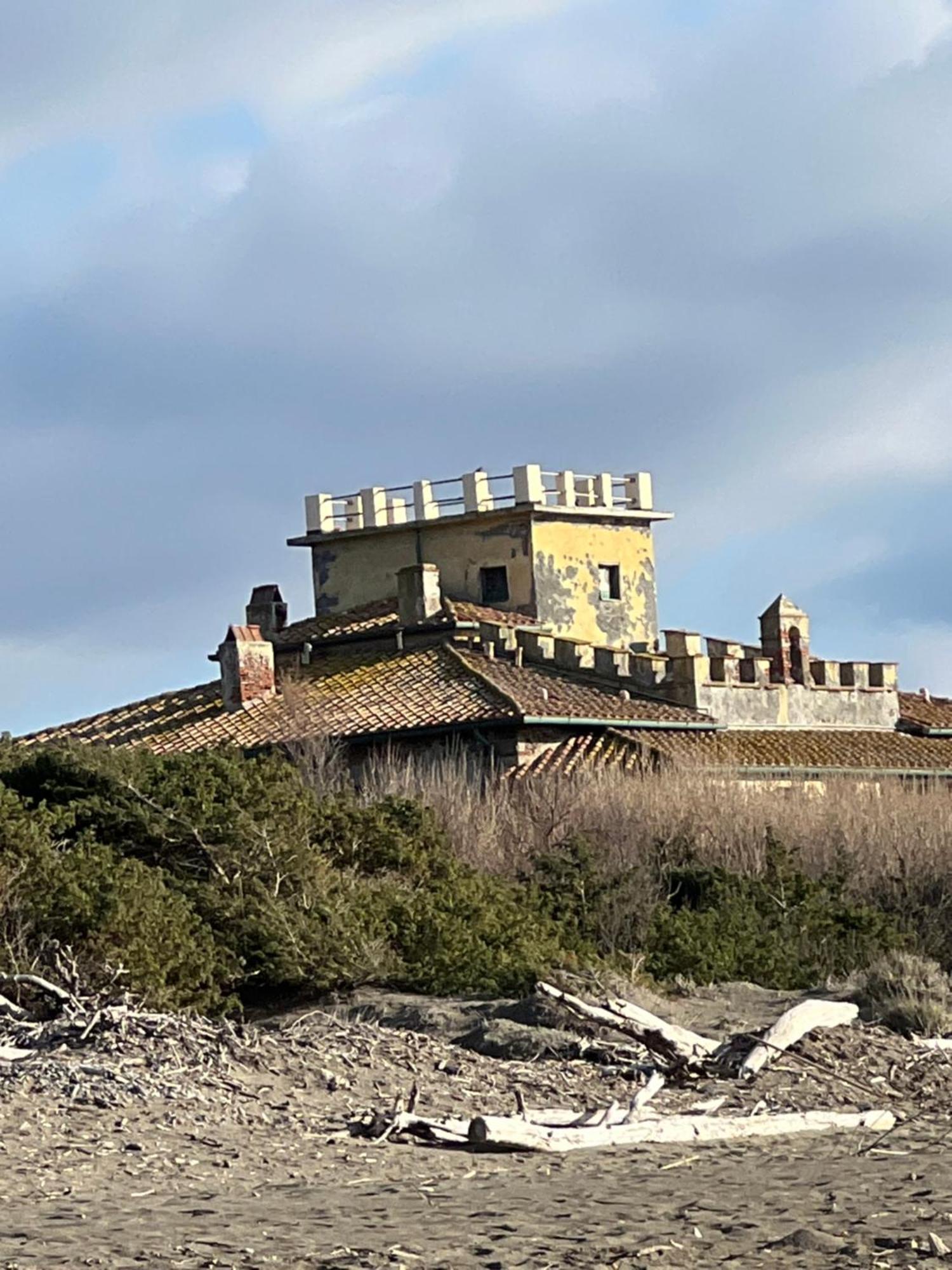 Hotel Riva Dei Cavalleggeri Marina Di Bibbona Exterior foto