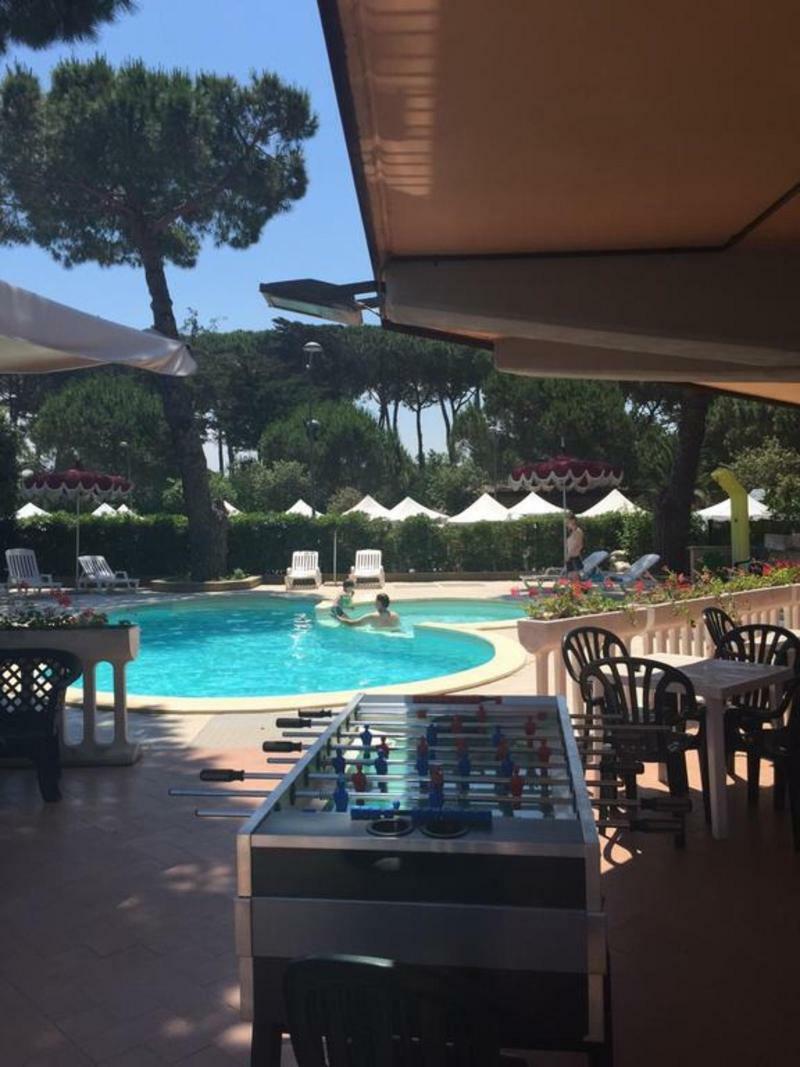 Hotel Riva Dei Cavalleggeri Marina Di Bibbona Exterior foto